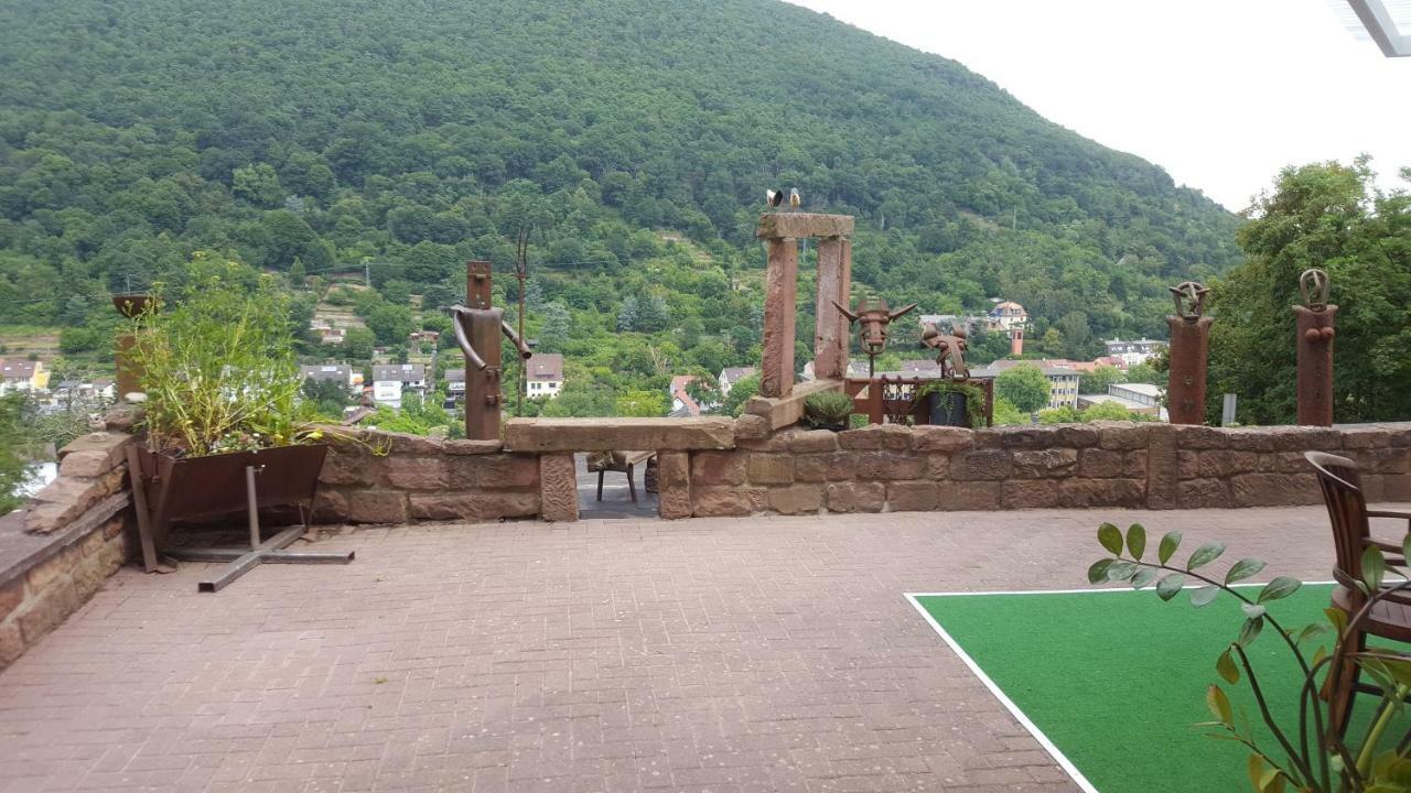Ferienwohnung Uhuherz Нойштадт-ан-дер-Вайнштрасе Екстер'єр фото