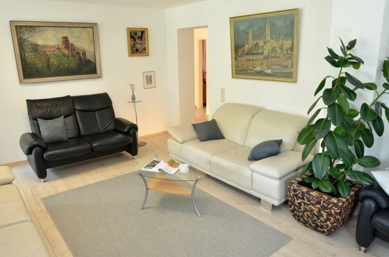 Ferienwohnung Uhuherz Нойштадт-ан-дер-Вайнштрасе Екстер'єр фото